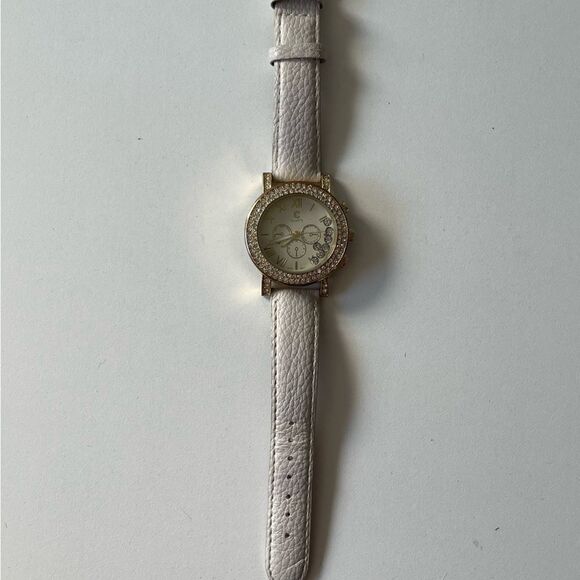 Floating Faux Crystal Watch - Picture 2 of 6